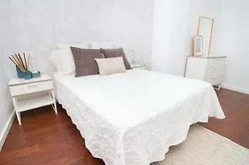 מלון Lc Obispo Suites מאלגה